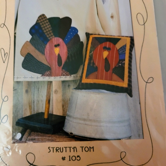 Bloomin Minds Strutting Tom Turkey Applique Pattern  (Vintage) - Picture 2 of 3